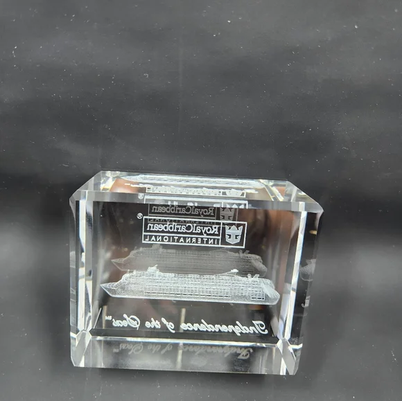 Royal Caribbean Independence of the Seas 3D Etched Crystal Block Paper Weight